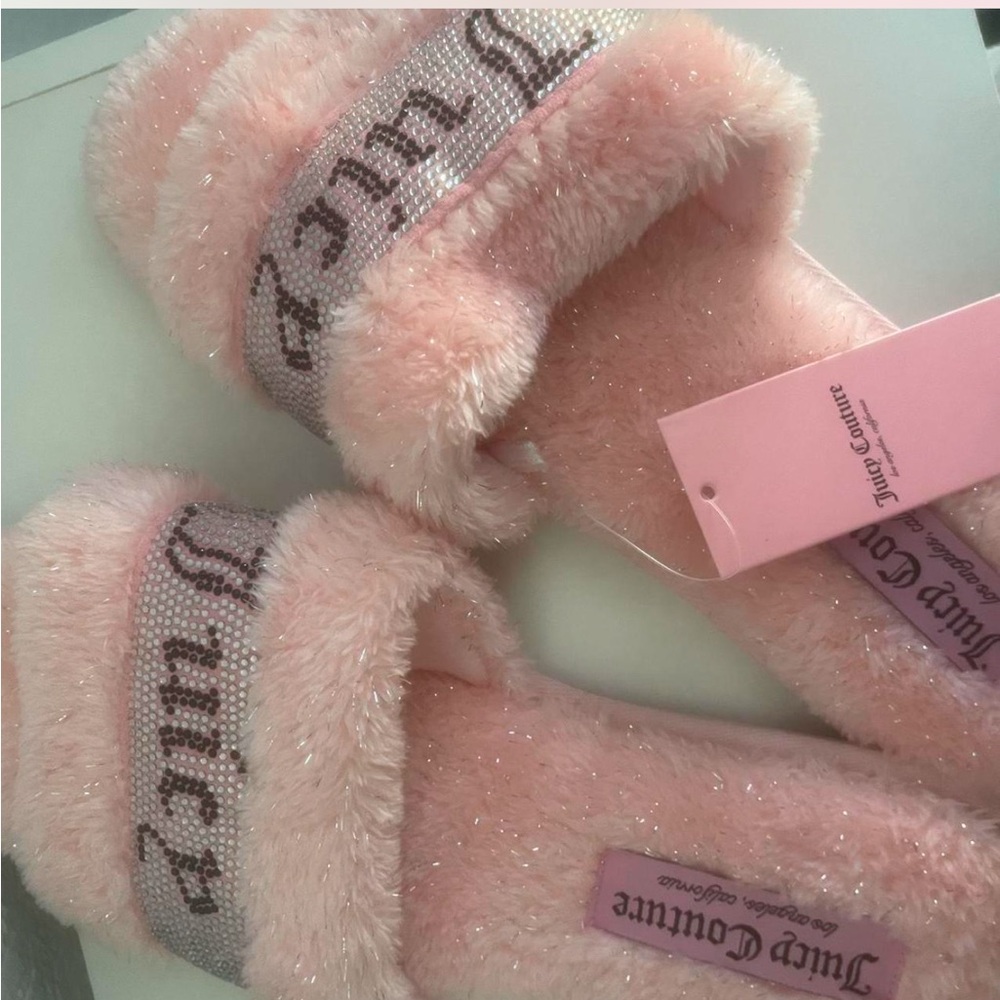 Juicy slippers